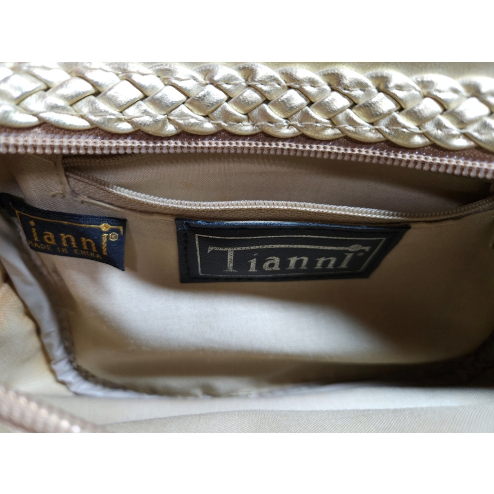 Vintage Tianni Braided Metallic Crossbody Purse in Gold - Picture 5 of 9